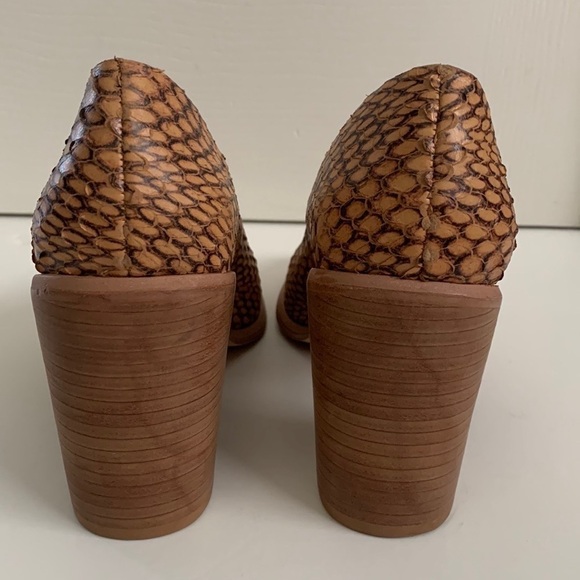 Wal & Pai Wade Pump in Burt Reptile - Picture 8 of 16